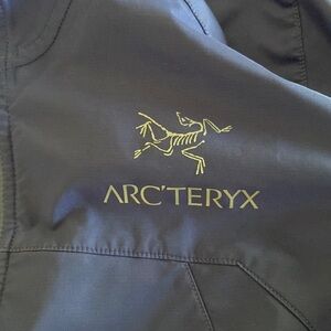 Women jacket windbreaker with hood